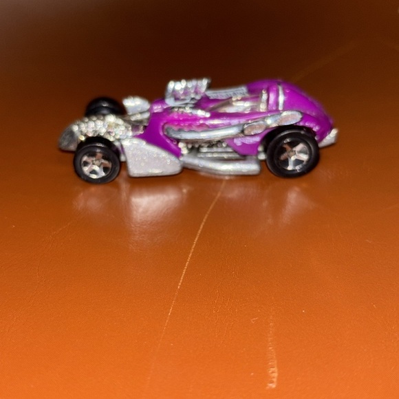 Hot wheels - Picture 2 of 3